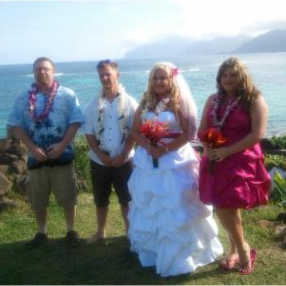 David’s Bridal White Satin Tiered Ruched Pin-tuck Ruffle Wedding Dress Gown - Picture 10 of 16